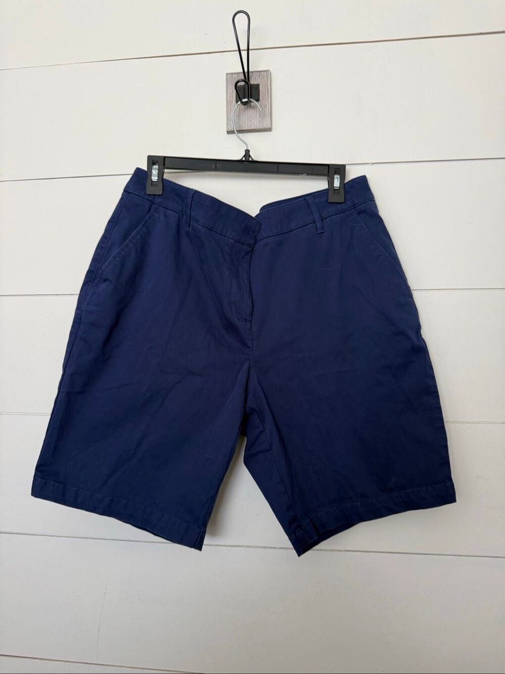 Tommy Bahama Women’s 16 Navy Blue Bermuda Shorts